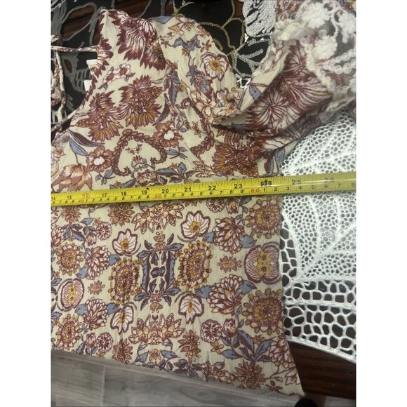 UMGEE, LONG BELL SLEEVE, SHORT DRESS/LONG TOP WITH KEY HOLE NECKLINE, 1X - Picture 7 of 10